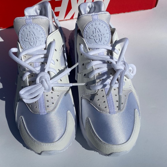 Nike Women's Air Huarache Run Shoes - White - Picture 2 of 4